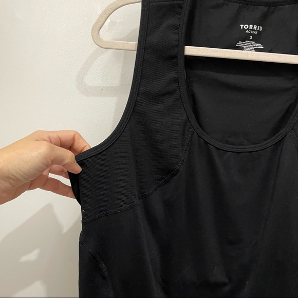 Torrid Active Mesh Tank Top - Picture 4 of 9